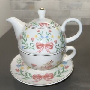 NEW Park Chateau Tea For One Pot/Cup/Saucer Combination Floral/bunny/bow